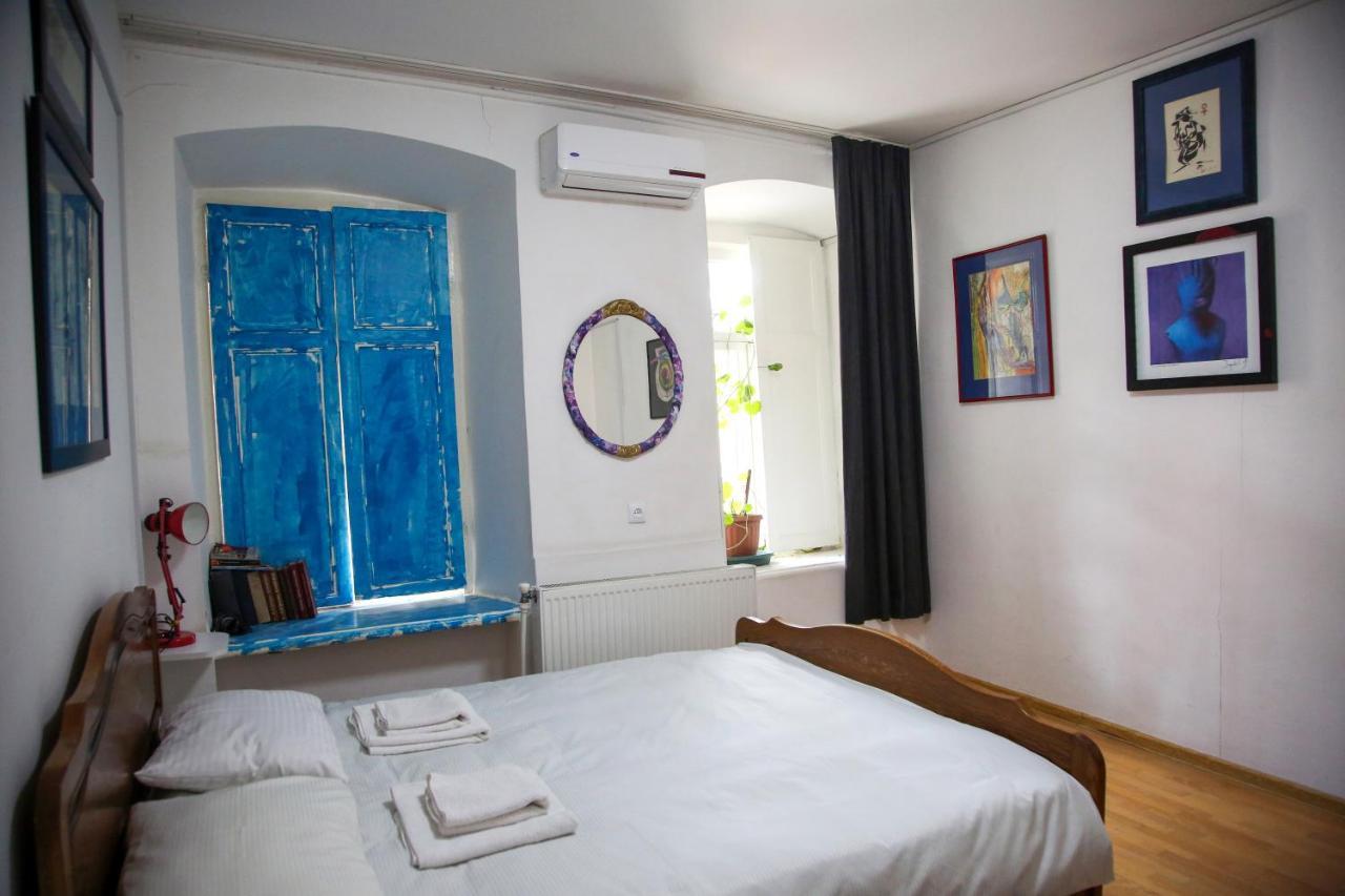 In The Center Of The City 2Rooms Tbilisi Luaran gambar